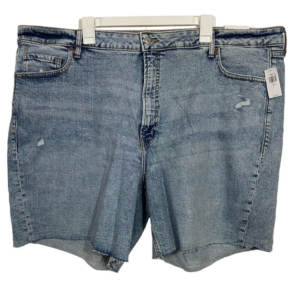NWT Old Navy Plus Size O.G. Straight Jean Shorts